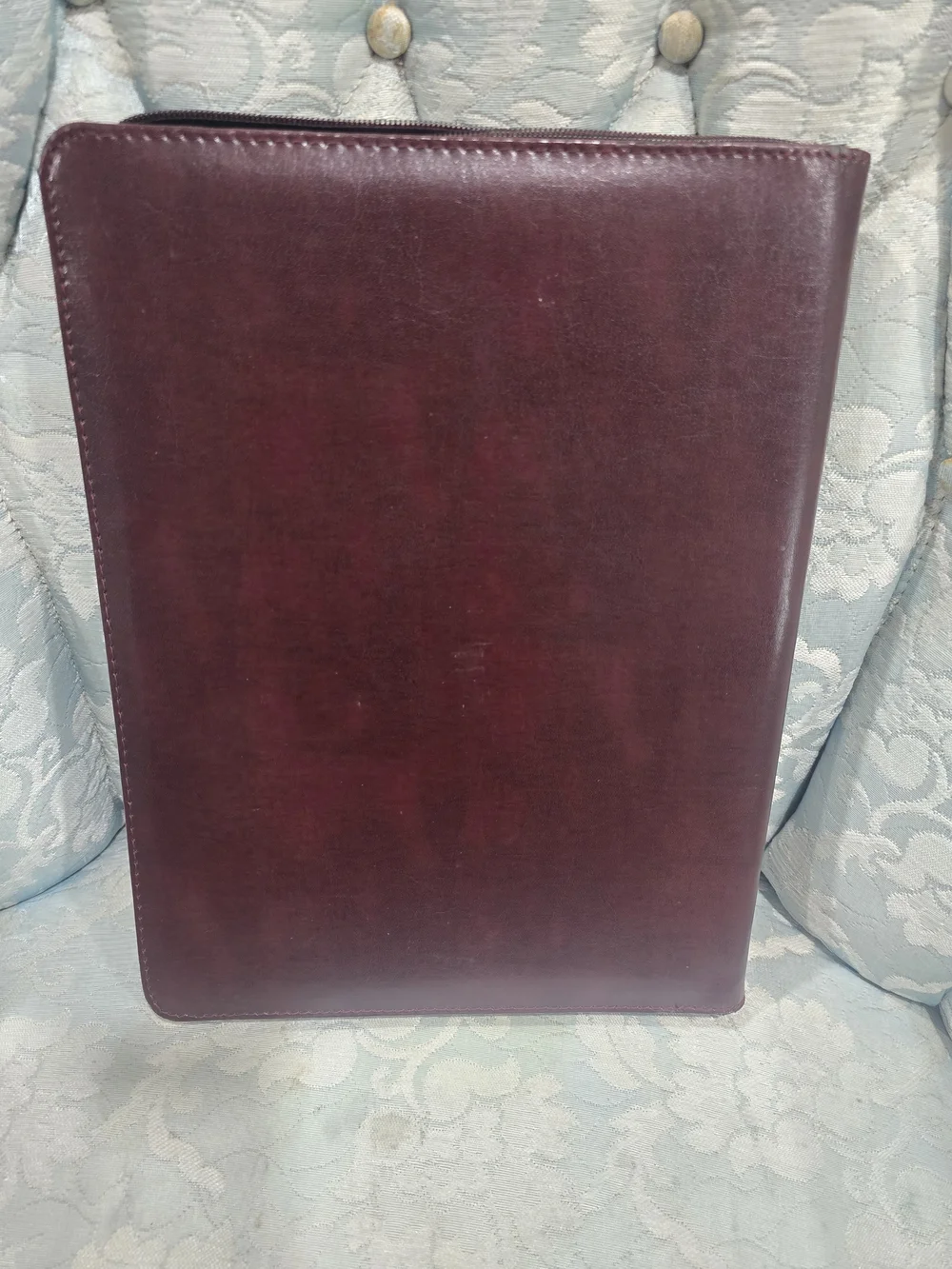 Vintage Leather Portfolio Folio Notebook Organizer - Burgundy